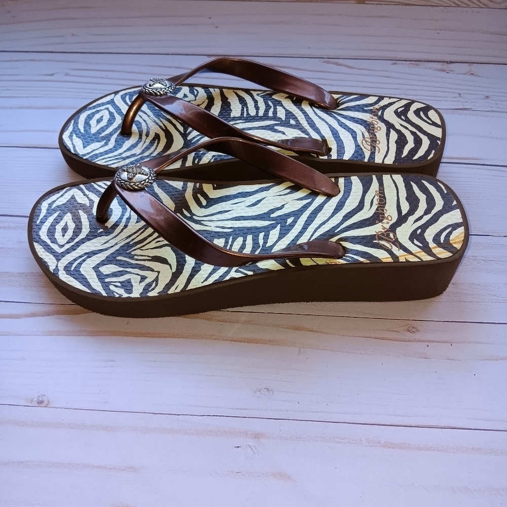 Brighton Brown Zebra Stripe Print Wedge Sandal Flip Flops Sz. 8.5/9 - Picture 3 of 9